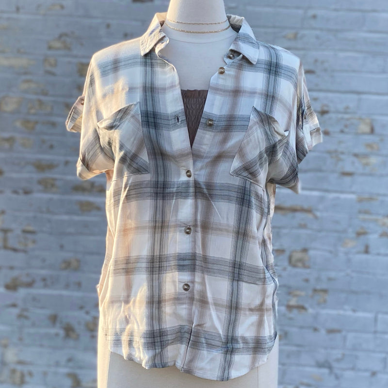 Letting You Go Plaid Short Sleeve Top