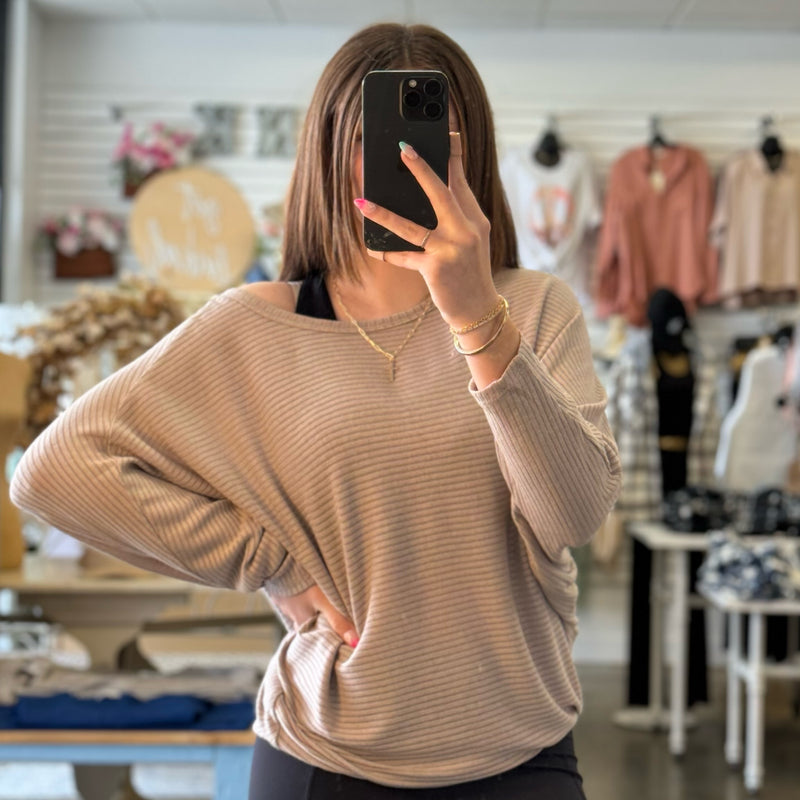 Let's Stay Dibbed Dolmen Sleeve Top Mocha